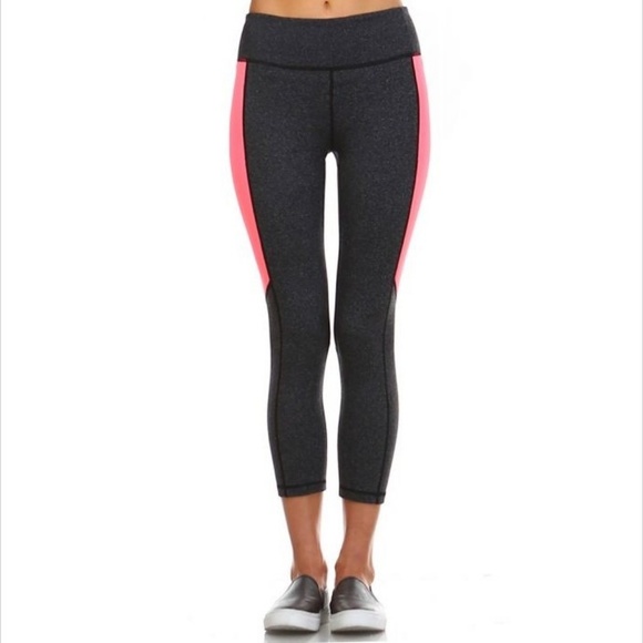 Colorblock Neon Capri Legings - Picture 2 of 5